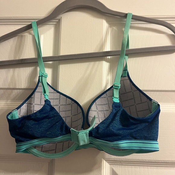 Victoria’s Secret perfect shape push up bra - Picture 2 of 3